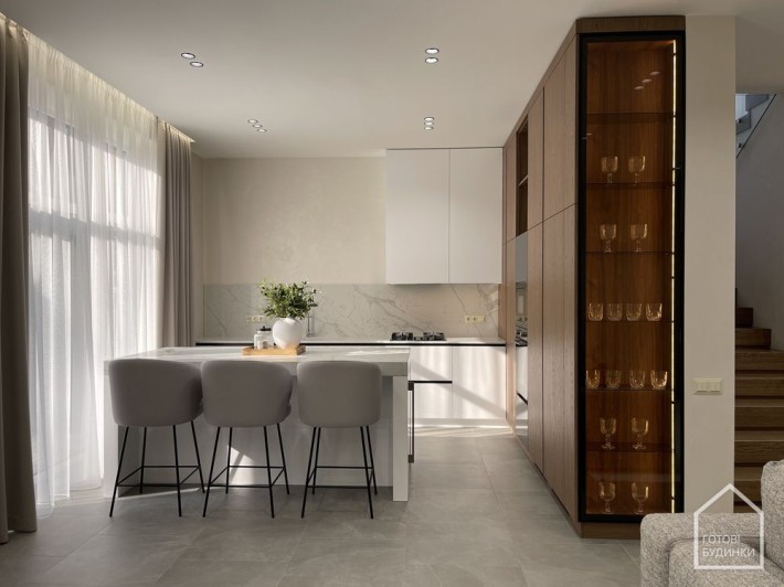 Будинок з ремонтом та ГАЗОМ | 180 кв.м. | 10 соток | Віта-Поштова - фото 1