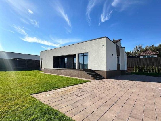 Одноповерховий будинок в Стоянці, Закрите КМ, 10 км від Києва, ГАЗ інд Стоянка