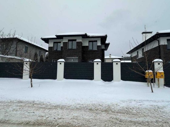 Новий будинок у закритому котеджному містечку Стоянка