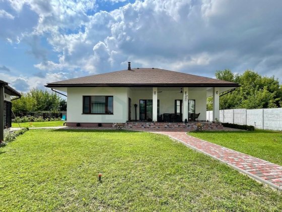 Будинок з каміном, терасою і душею — просто заїжджай. Р-н McDonald’s Стоянка