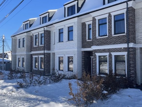 Таунхаус/ Дом в новом районе Ирпеня.Стоянка. Стоянка