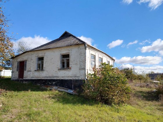 Будинок в м. Богуслав на березі р. Рось Богуслав