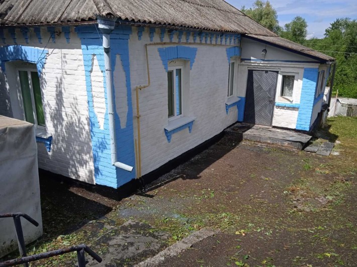 Продам 1/2 будинку - фото 1