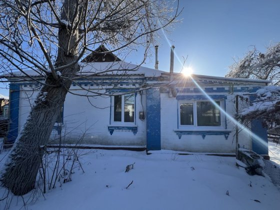 Продам будинок неподалік центру міста Узина Узин