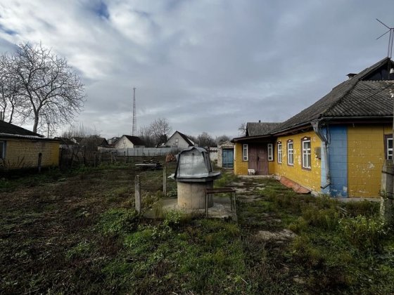 Продаю будинок в м. Миронівка , вул. Захарченка ..100км від Києва. Мироновка