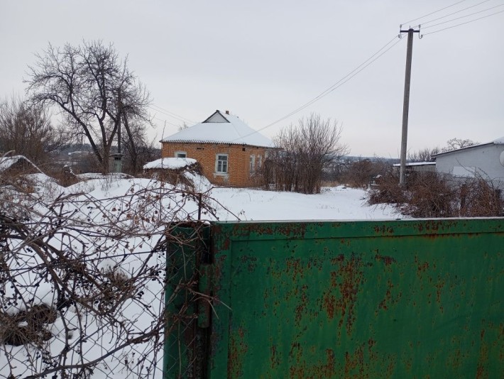 Продаєм будинок  з земельною ділянкою в м.Тараща Київська обл. - фото 1