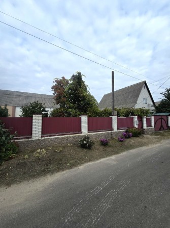 Продаж частини будинку з окремим подвір’ям смт Рокитне - фото 1