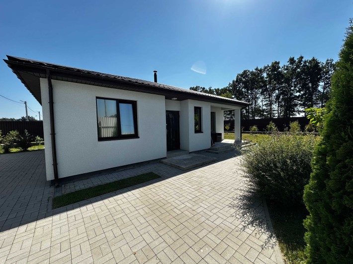 Новий одноповерховий будинок 90м2 з новим якісним ремонтом в Ворзелі - фото 1