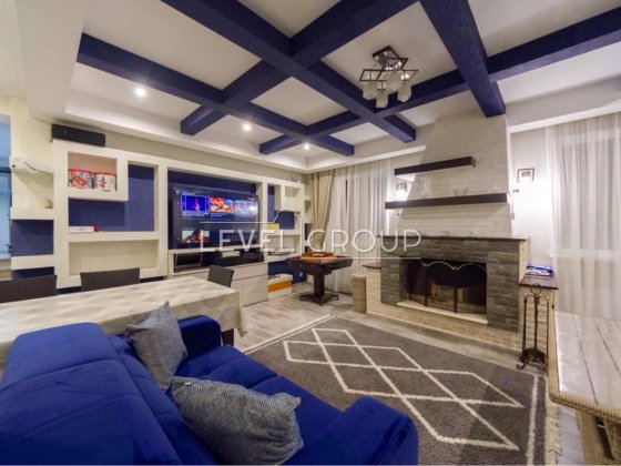 Двоповерховий будинок 500м2, басейн, 5 спалень, 18 соток, Глеваха Глеваха