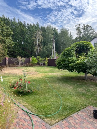 Продаж Укомплектованого будинку з ремонтом біля лісу - фото 1