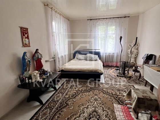 Продаж будинку з новим ремонтом і комунікаціями.Газове опалення! Клавдієво-Тарасове