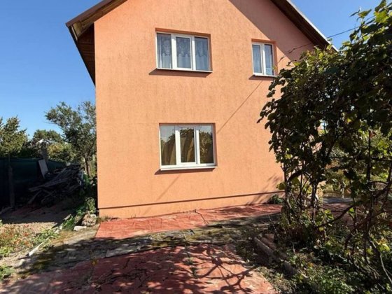 Дача біля озера , новобудова , частковий ремонт Клавдієво-Тарасове