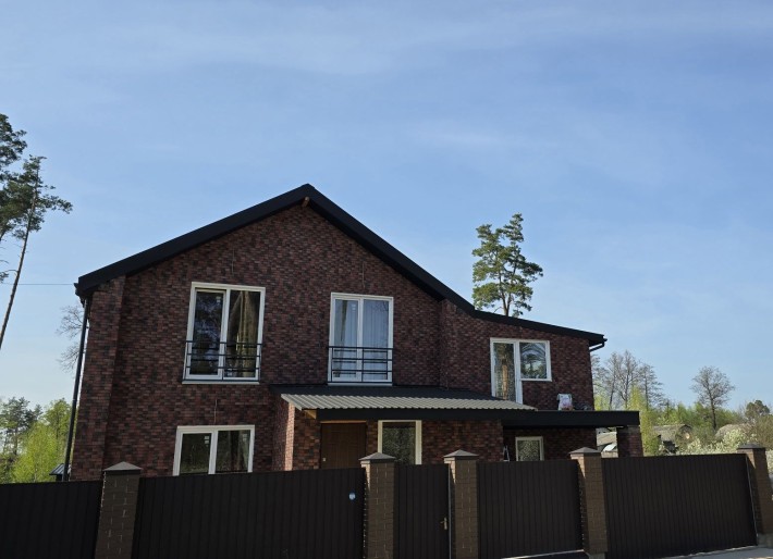 Просторий будинок в затишному місці з можливістю розтермінування - фото 1