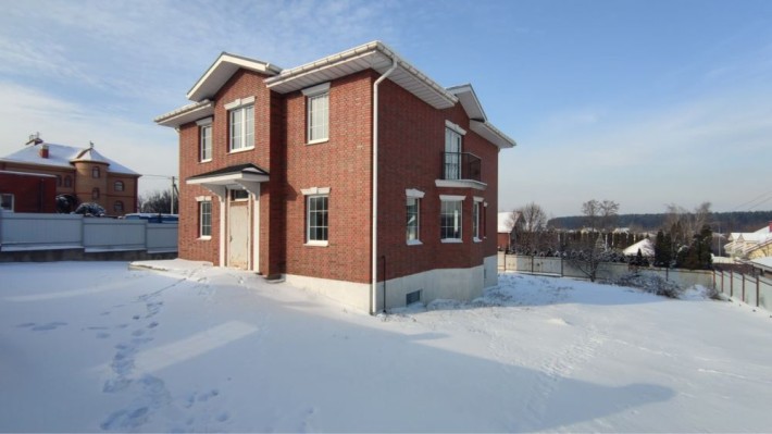 Будинок 200м2+100м2 цоколь, 10 соток. с.Бобриця .БЕЗ % - фото 1