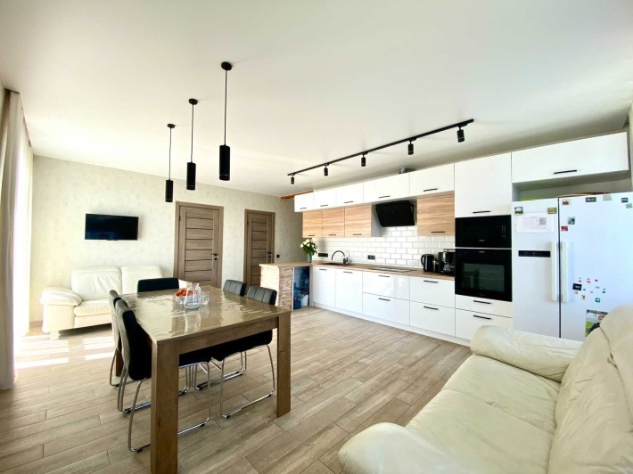 БУДИНОК окремостоячий З РЕМОНТОМ біля Озера 135000 - фото 1