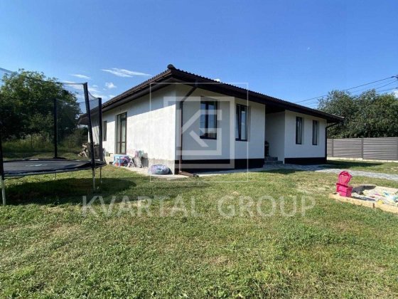 Одноповерховий будинок з ремонтом с. Бузова Київська область Бузова