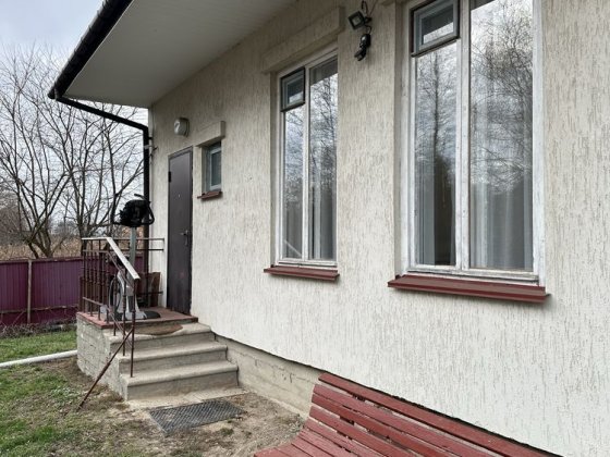 Продаж будинку в с. Горенка 90 кв.м на 6 сотках з власним струмком Горенка