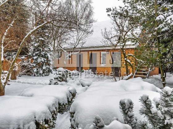 Продаж заміського маєтку, два гостьових будинки, лазня, басейн, с.Гора Кедина Гора