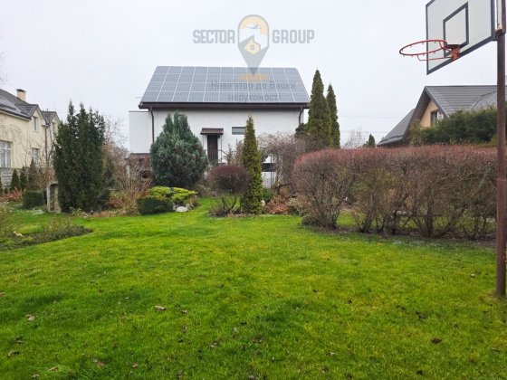 Гора, район Фори. 241 кв.м.. Газ, сонячні батареї з акумуляторами. Кедина Гора