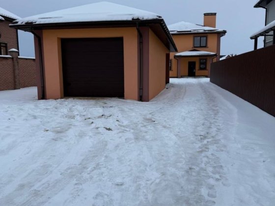 Газифікований будинок з ремонтом на 8 сотках. Гараж. Мін. оформлення Гнатівка