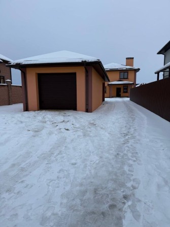 Газифікований будинок з ремонтом на 8 сотках. Гараж. Мін. оформлення - фото 1