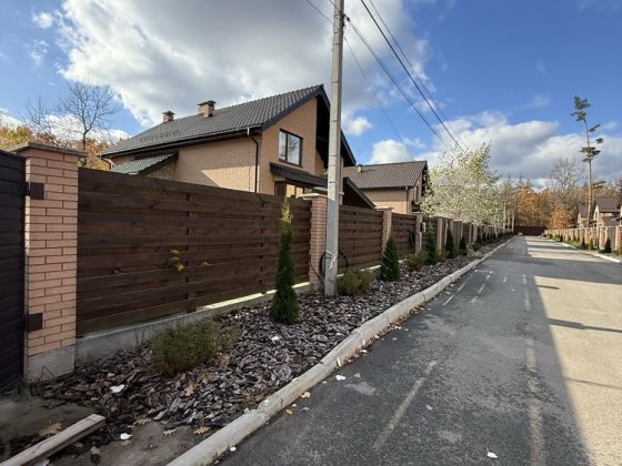 Продам ЗАМІСЬКИЙ КОТЕДЖ 200м2, 11 соток, КМ Парк Хаус, с.Гора, Ліс Кедина Гора