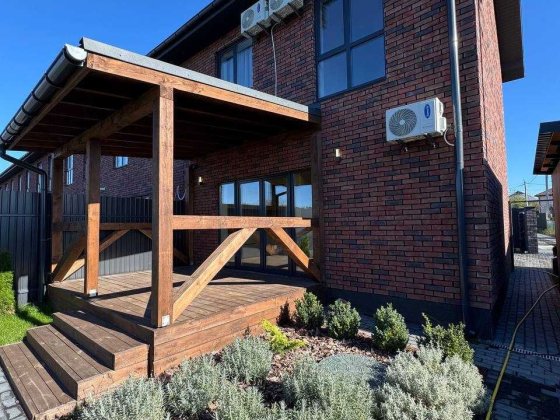 Таунхаус з ремонтом під Києвом, Горенка —  з терасою та каміном Горенка