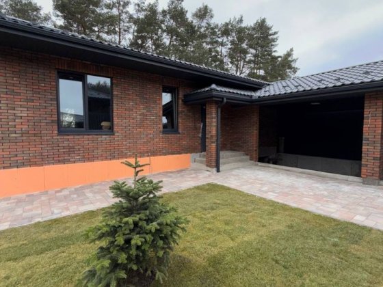 Продаж будинку в Білогородці. Цоколь під всією площею будинку. Гнатівка