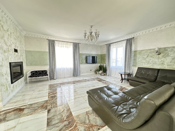 Продаж найкращого будинку в с. Гора. - фото 1