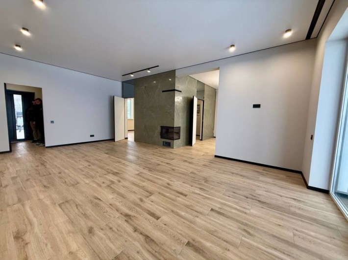 Одноповерховий будинок в Дмитрівці з ремонтом - фото 1