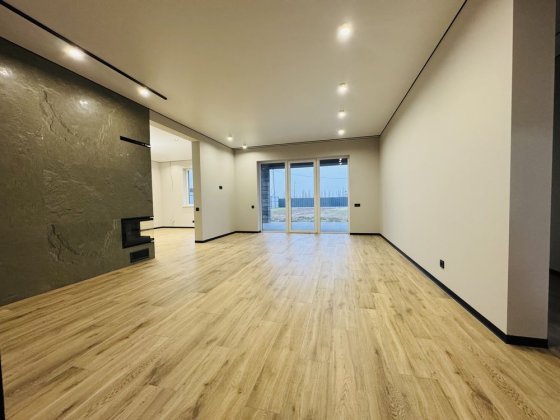 Терміново!!! БЕЗ КОМІСІЇ будинок з новим РЕМОНТОМ, Розтермінування ТАК Дмитрівка