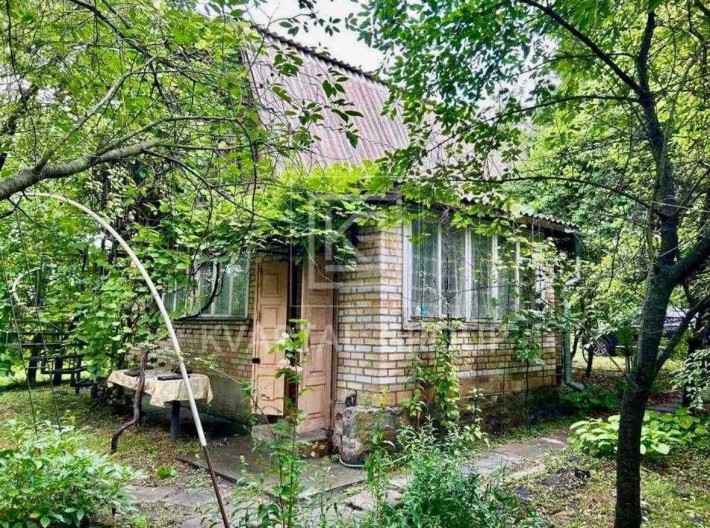 Продаж дачі зі зручним виїздом до Києва - фото 1