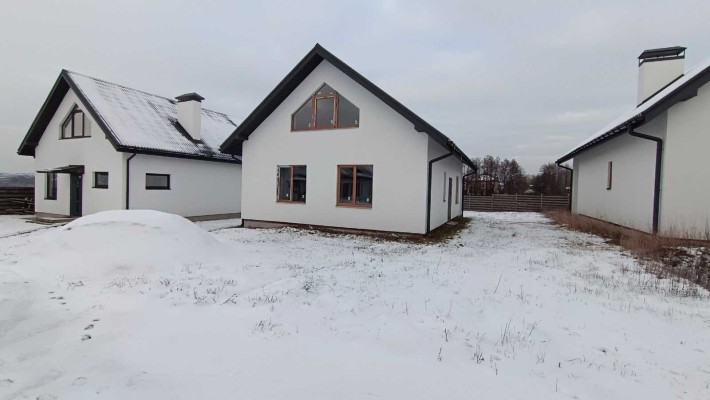 Будинок 105 м2, 4 сотки ділянка, поруч озеро! - фото 1