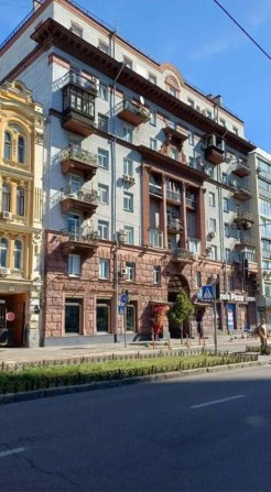 Продаж 3-к квартири вул. Басейна 17 - фото 1