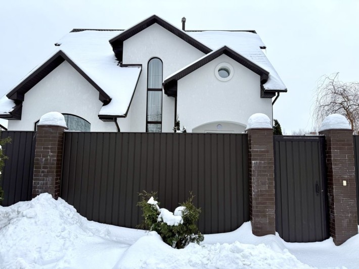 Продам сучасний житловий будинок з ремонтом в Дмитрівці - фото 1