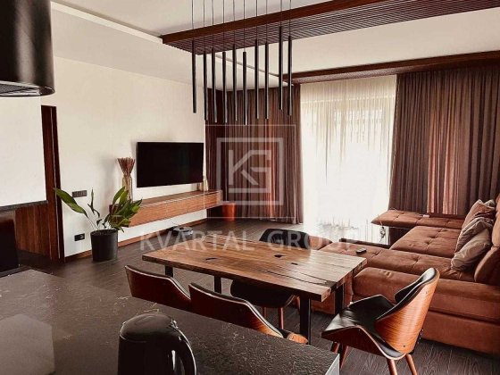 Продам НОВИЙ будинок 120м з Авторським ремонтом-12соток -вихід в Ліс! Дмитрівка