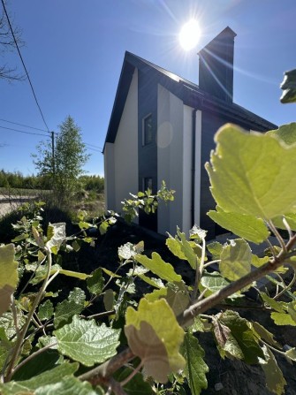 Продам будинок в котеджному містечку біля озера - фото 1