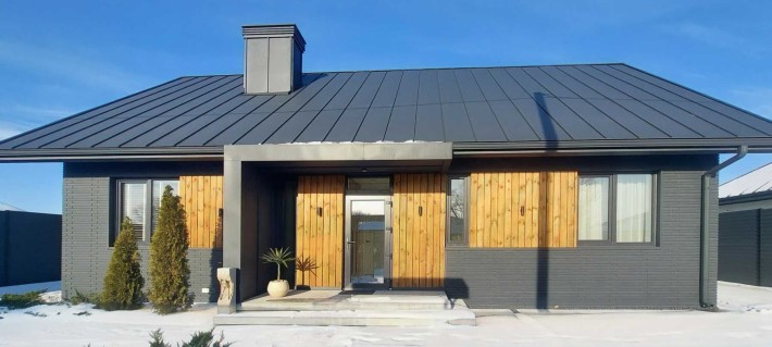 Стильний цегляний будинок з ремонтом. - фото 1