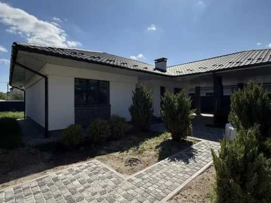 Якісний будинок 160 м² у с. Іванковичі, ГАЗ, поруч ліс, озеро і школа Иванковичи