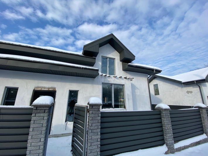 Будинок у Селищі Гореничі 165м2, 2 поверхи з утепленням та ділянкою - фото 1