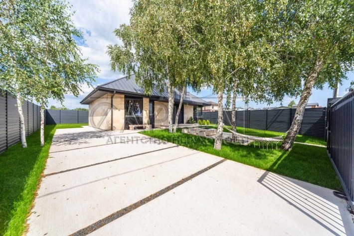 Продаж сучасного будинку в селі Іванковичі Без ремонту - фото 1