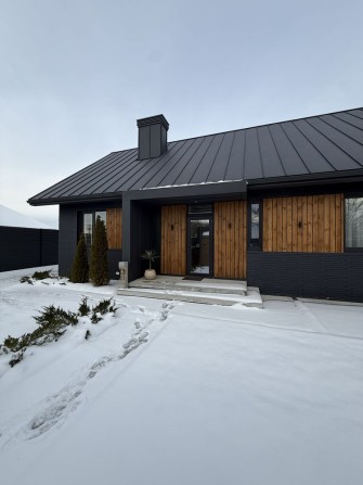 Сучасний будинок 120 м² з новим ремонтом та терасою, 5 соток. Газ!!! - фото 1