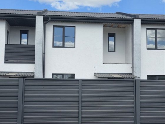 Продам таунхаус на Летрі. Є оселя, є відновлення, сертифікати Біла Церква