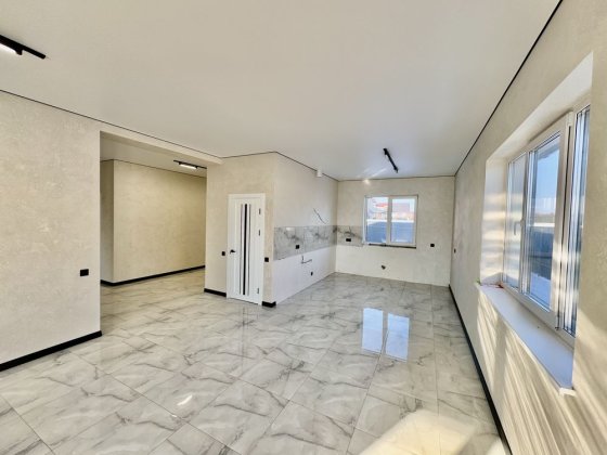 Будинок з РЕМОНТОМ  без КОМІСІІ в Борисполі права сторона Бориспіль