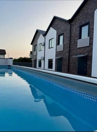 Продаж таунхаусів - фото 1