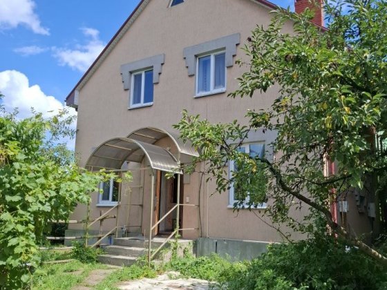 Будинок Бровари, вул. Янченка Д.,4Д,з сонячною станцією 13 кВт.. Бровары