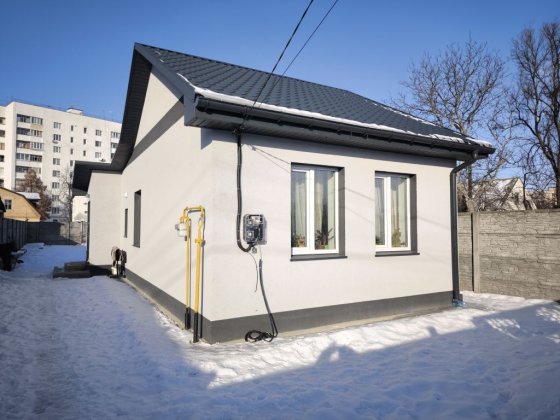 Продам невеликий  будинок Бровари Бровары