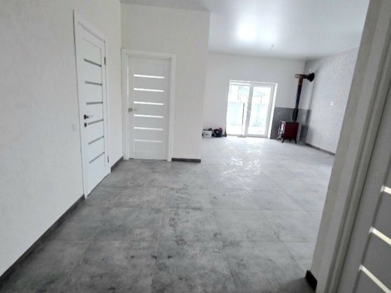 Р-н вул. БЕЖІВКА , БУДИНОК з РЕМОНТОМ на 5 сотках . Борисполь