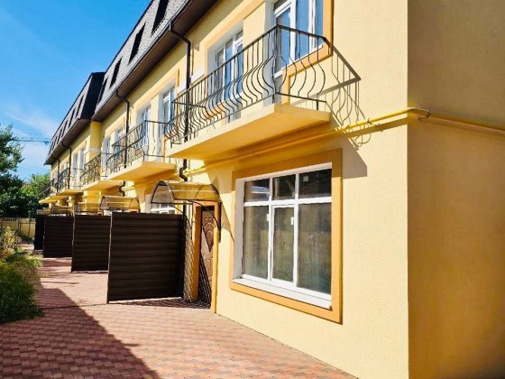 Таунхаус у центрі Вишневого 100м2, керамоблок, ГАЗ, розстрочка, єОселя Вишневе