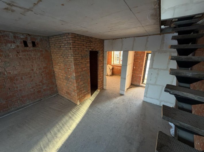 Продам Таун Гарна локація Газ Без Комісії Газ Парк Балкон Введений - фото 1